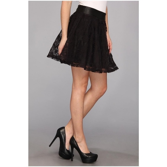 MinkPink the Renaissance skirt Small - Picture 2 of 10